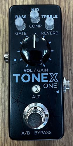 IK MULTIMEDIA TONEX ONE AMP MODELER/CAB/MULTI EFFECT MICRO PEDAL