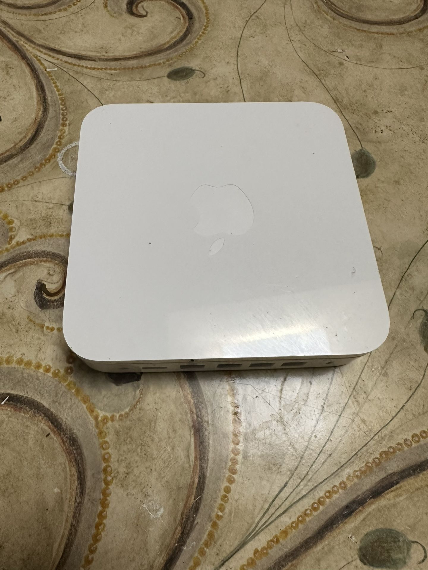 Apple AirPort Extreme Base Station (4th Gen, Model A1354) – Dual-Band Wi-Fi Route Missing Power Cord 