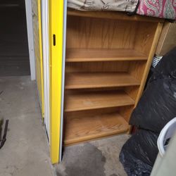 Light Wood Adjustable Bookshelf 