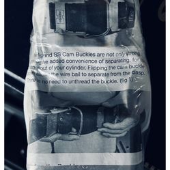 Brand New  in original pack Highland Stainless Steel Yank Cam Strap