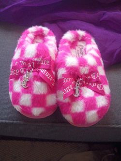 Juicy couture slippers