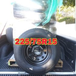 NEW TRAILER TIRE 6 LUGS,225/75R15
SALE TIRE AND WHEEL EACH FOR SALE TOGHETER,ESPECIAL FOR TRAILERS ONLY FOR ANY QUESTION TEXT ME PLEASE HABLO ESPAÑOL