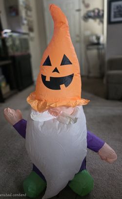 INFLATABLE HALLOWEEN GNOME IS 3.5 FEET