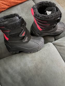 Boy boots
