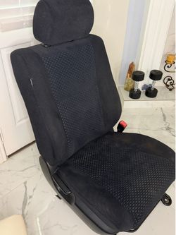 Tundra parts Black SR5 Cloth seat EXCELLENT CONDITION