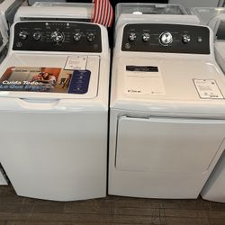 GE Washer/ Gas Dryer Set( Spanish Panel)