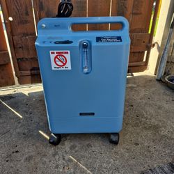 Phillips EverFlo Oxigen Concentrator