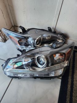 2015 lexus ct200h pair of headlights