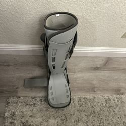 Brand New Walking Boot (size Large) Never Worn