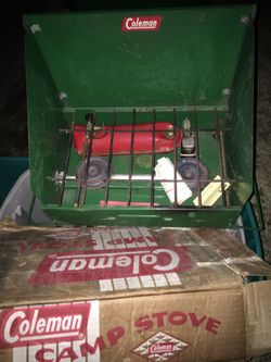 Colman stove never used only 30 FIRM