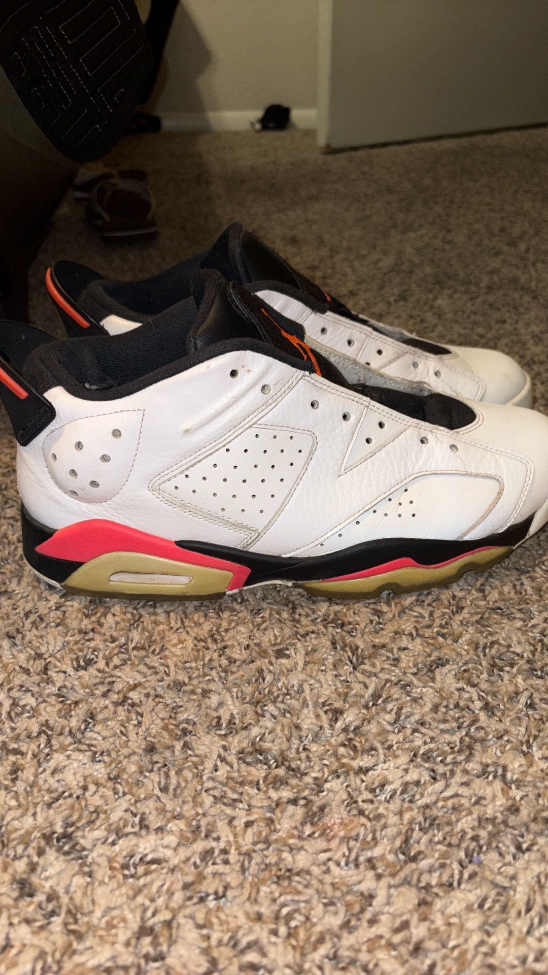 Size 10 Jordan 6 Retro Low Infrared White