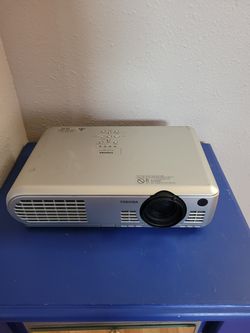 Toshiba 3LCD Projector TLP-S10