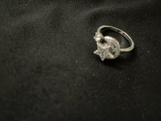 Fidget ring for anxiety