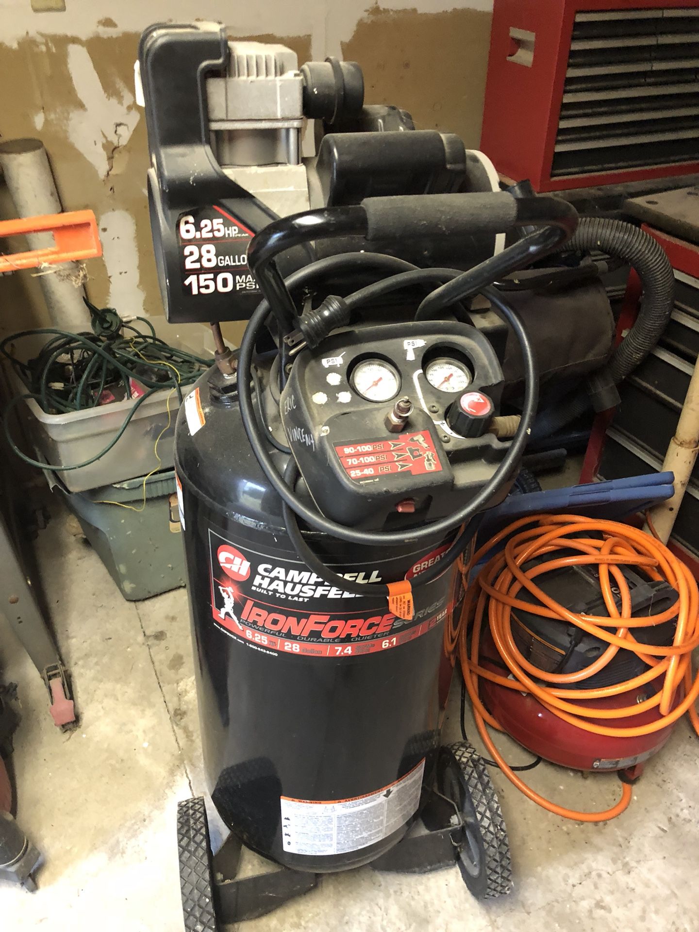 6.25hp 28 gallon 150psi Campbell hausfeld air compressor