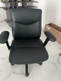 Black Leather Office Chair with Armrests