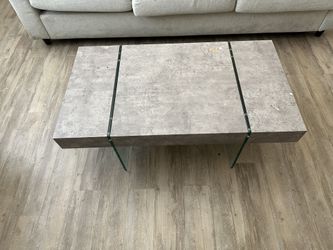 Coffee Table W/ Glass Legs