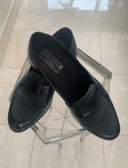 Men’s shoe size 8 1/2