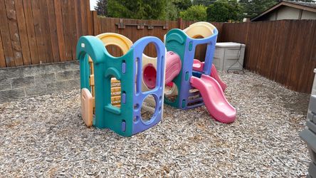 Kids play equipment