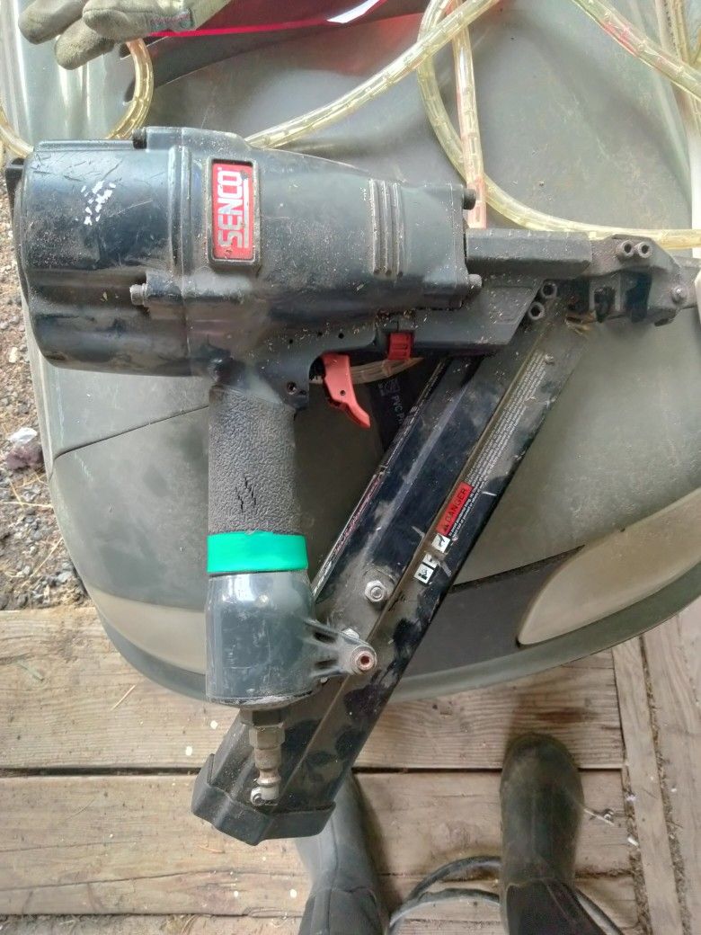 SENCO Nail Gun