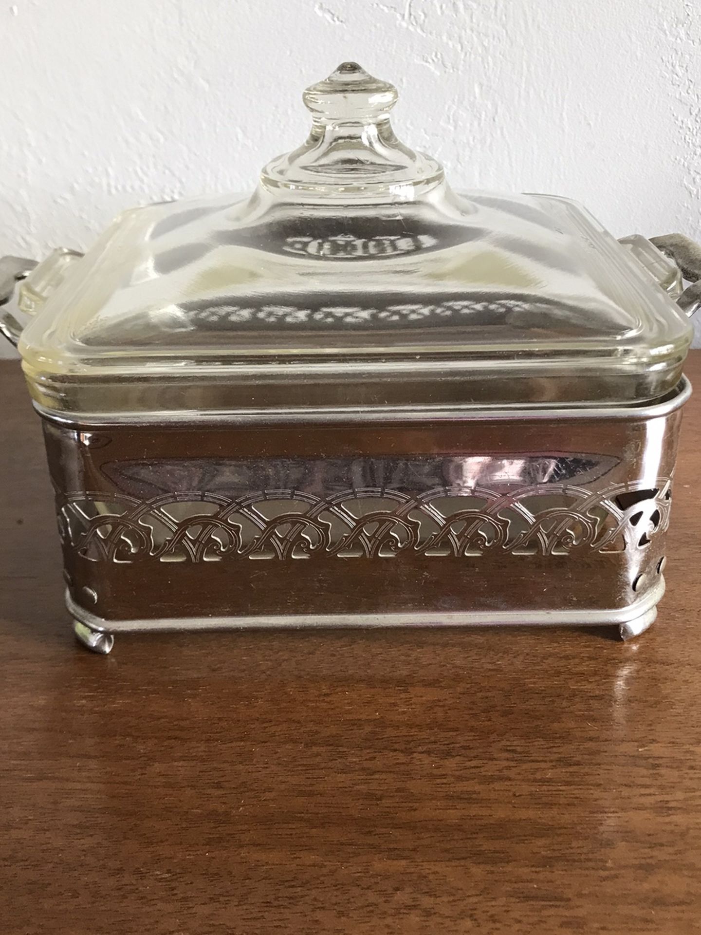Pyrex with Cradle