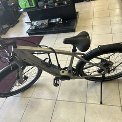 Trek Allant 8s Electric Bike W/charger
