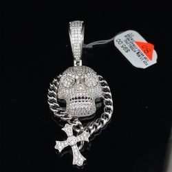 925 Silver CZ Skull With Cross Pendant 13.80g 180352/3