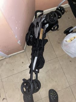 Stroller 