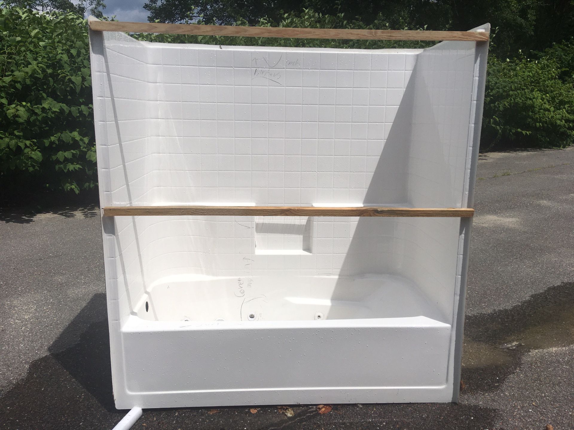 72x36 shower / tub whirlpool left hand make an offer