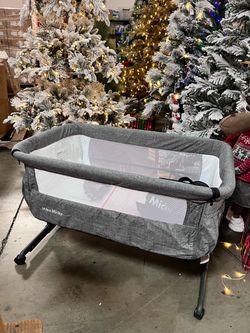 Mika Micky Portable Baby Bassinet