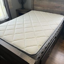 Full Size Bedroom Set With Mattre