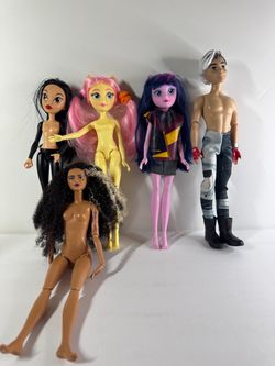 Mixed Fashion Doll Lot of 5