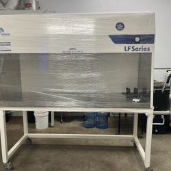 Laminar flow cabinet Or Clean bench