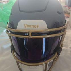 Justin Jefferson AUTOGRAPHED MN VIKINGS SPEEDFLEX HELMET!