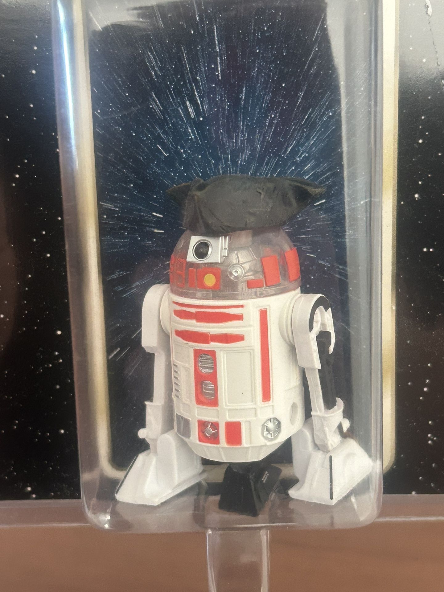 Disneyland Star Wars Droid Factory Action Figure R2 Unit Wearing Pirate Hat