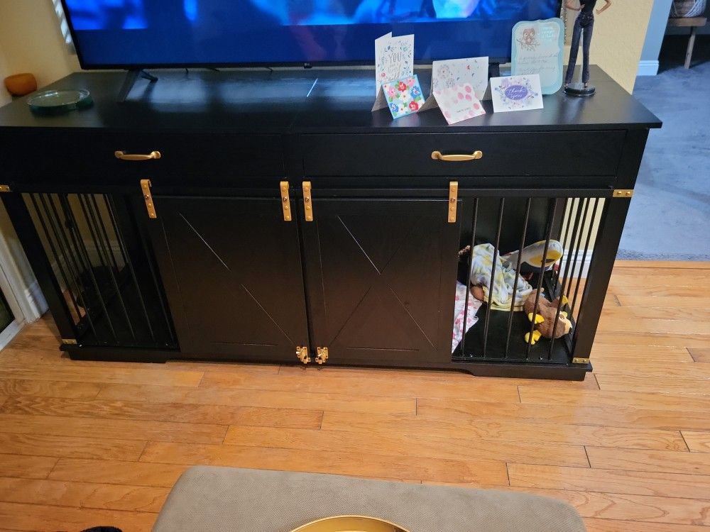 Double Dog Crate/TV Stand