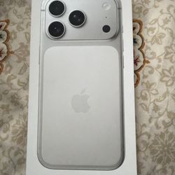 iPhone 17 Pro Verzion Open Box