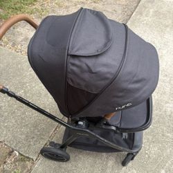 Pre-Owned Nuna car seat & stroller bundle 3 pcs set