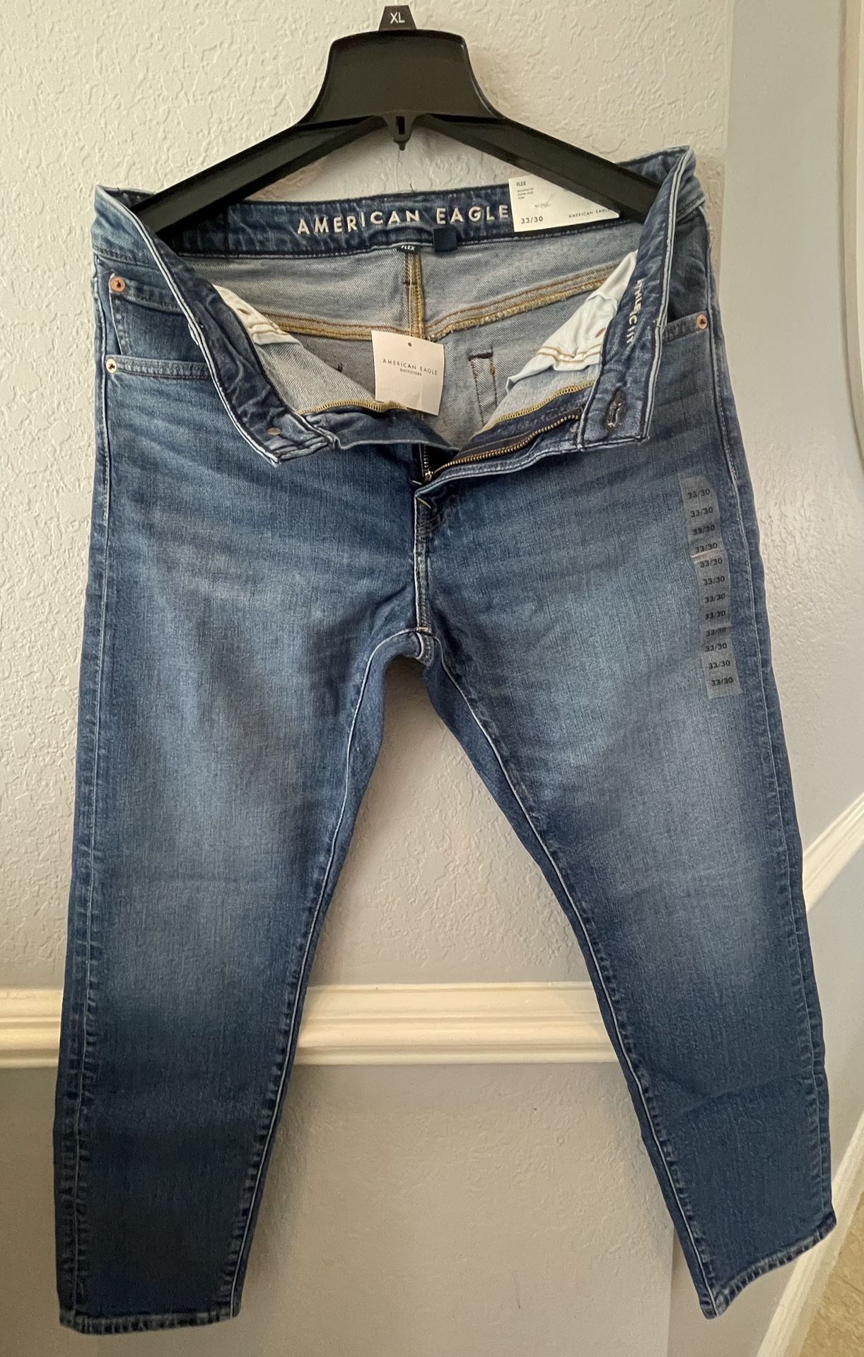 American Eagle  Athletic fit 