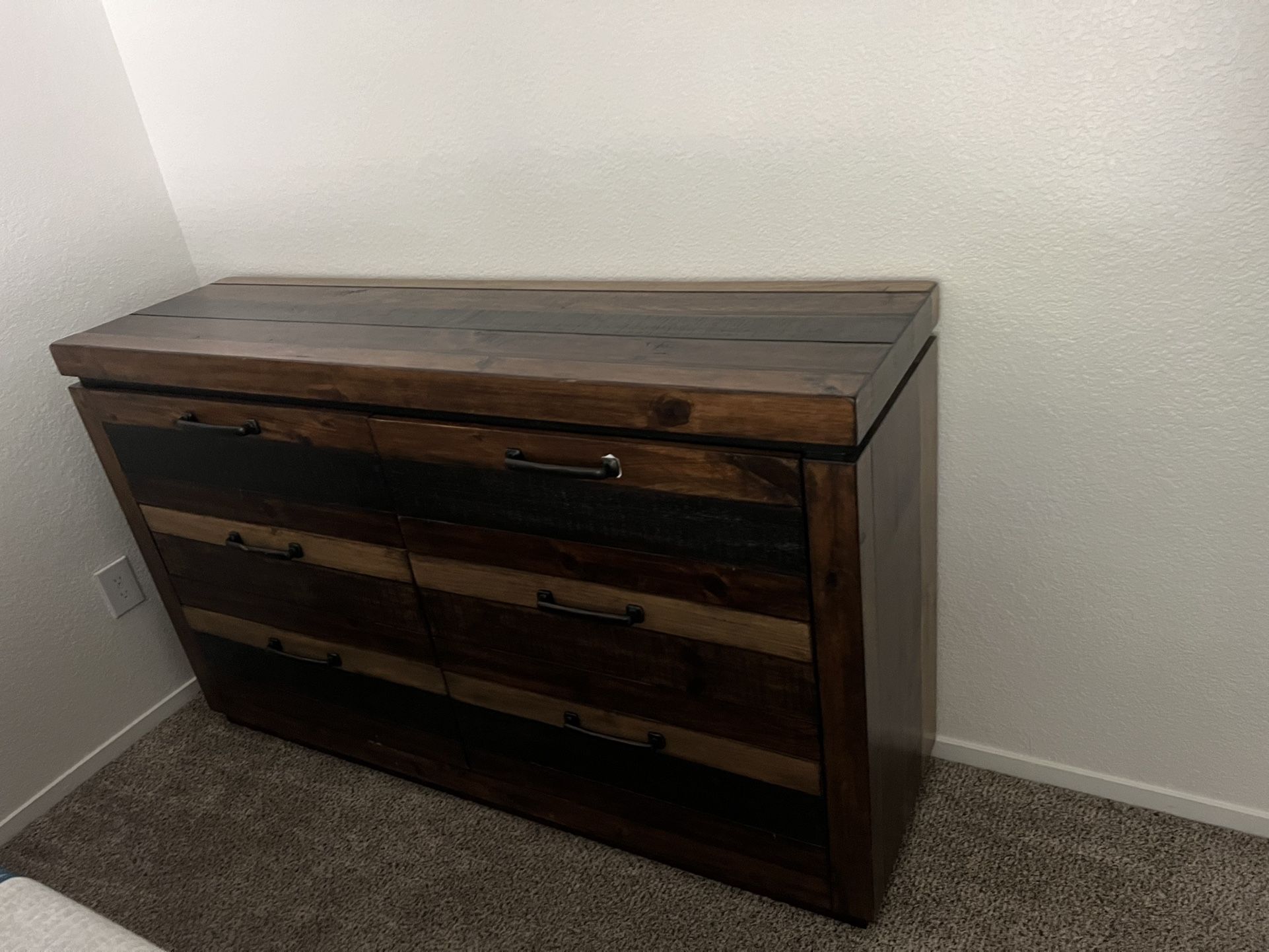 6 Drawers Dressed 