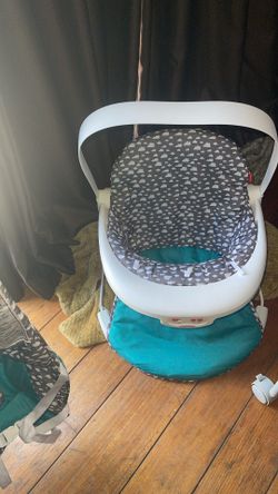 Baby Chair  Infantino 2 In 1 Bouncer And Activity Chair