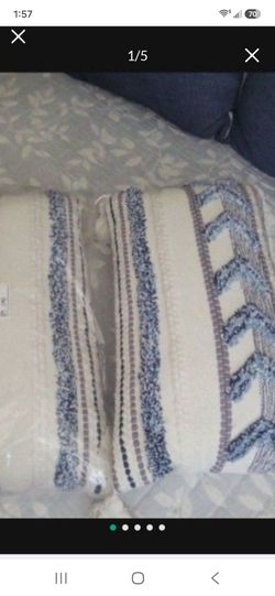 Pillows Decorative lumbar blue and cream