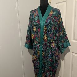 Cypress Vintage Floral Print Robe