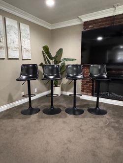 Set of 4 Black Adjustable Bar Stools