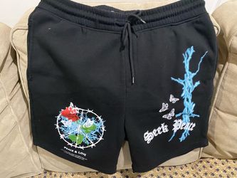 Men’s shorts size Large