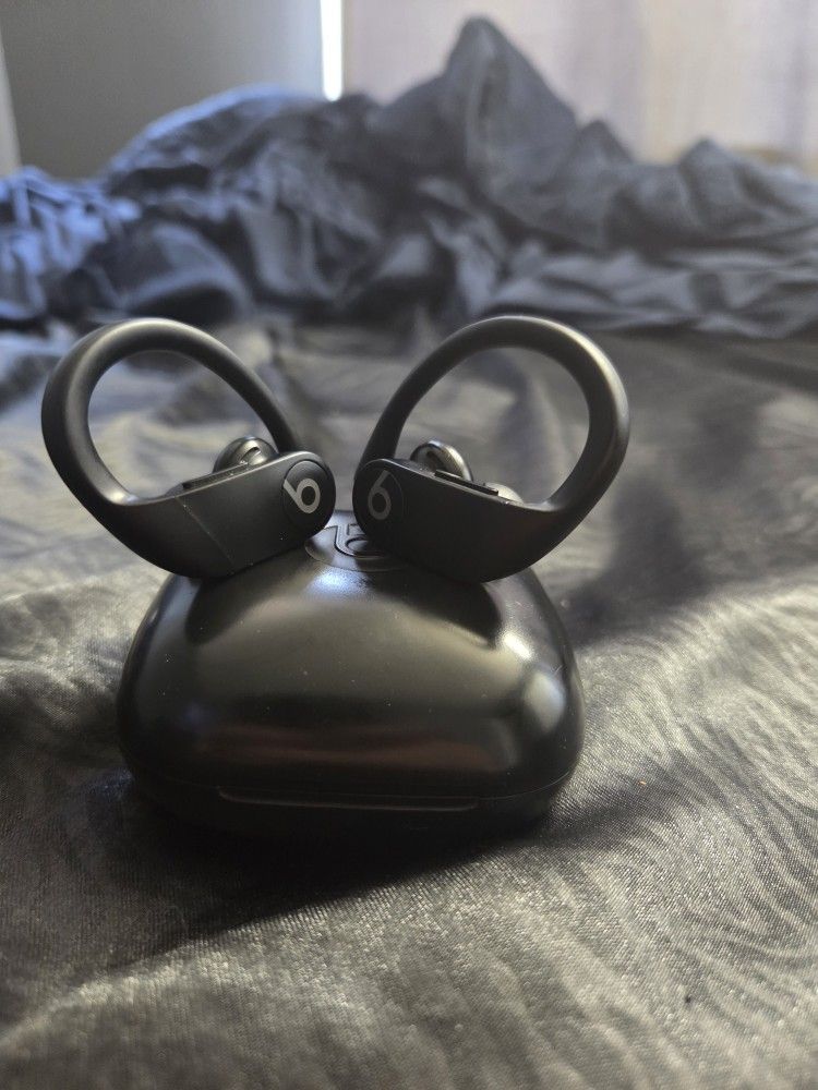 Power Beats Pro! 