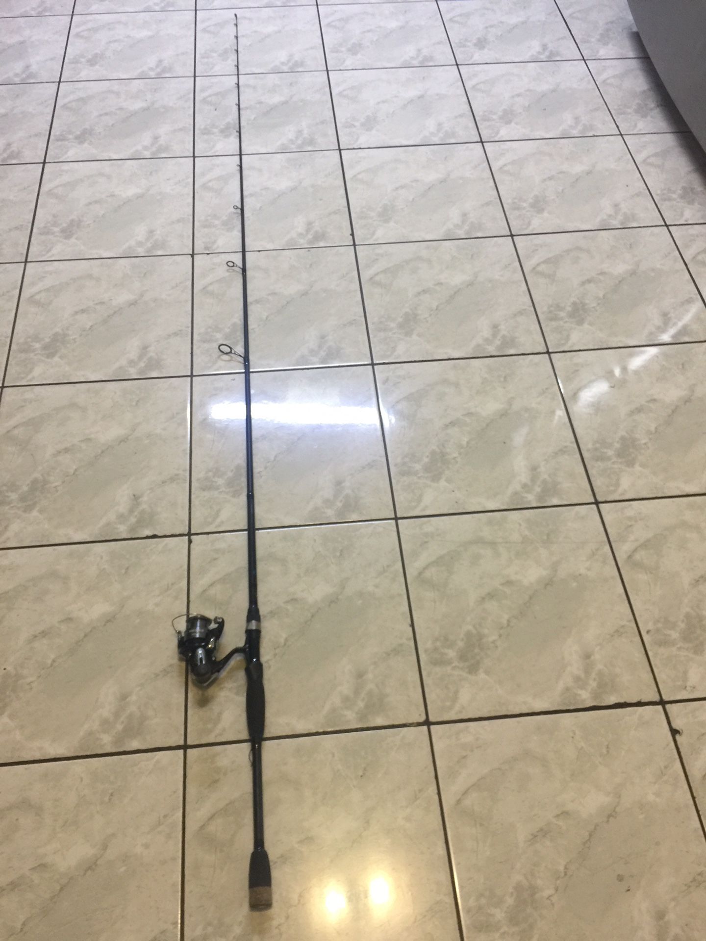 Fishing rod and shimano Sienna 1000Fe fishing reel $60