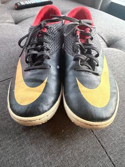 Nike Indoor Soccer Shoes