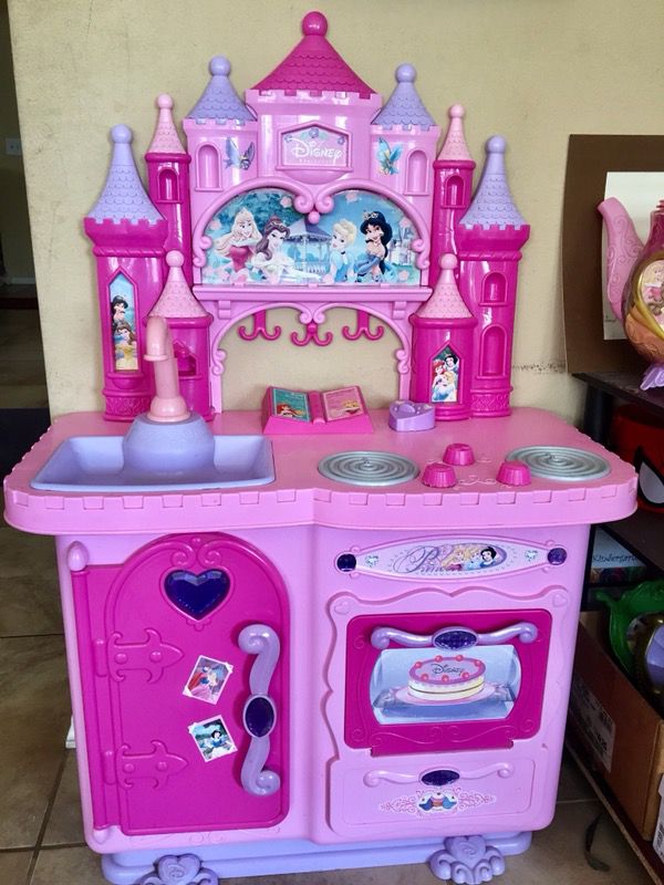 Disney Princess Talking Kitchen for Sale in Lowell, NC - OfferUp