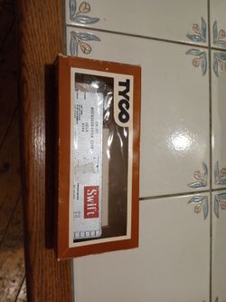 Tyco Swift Reefer Car With Box