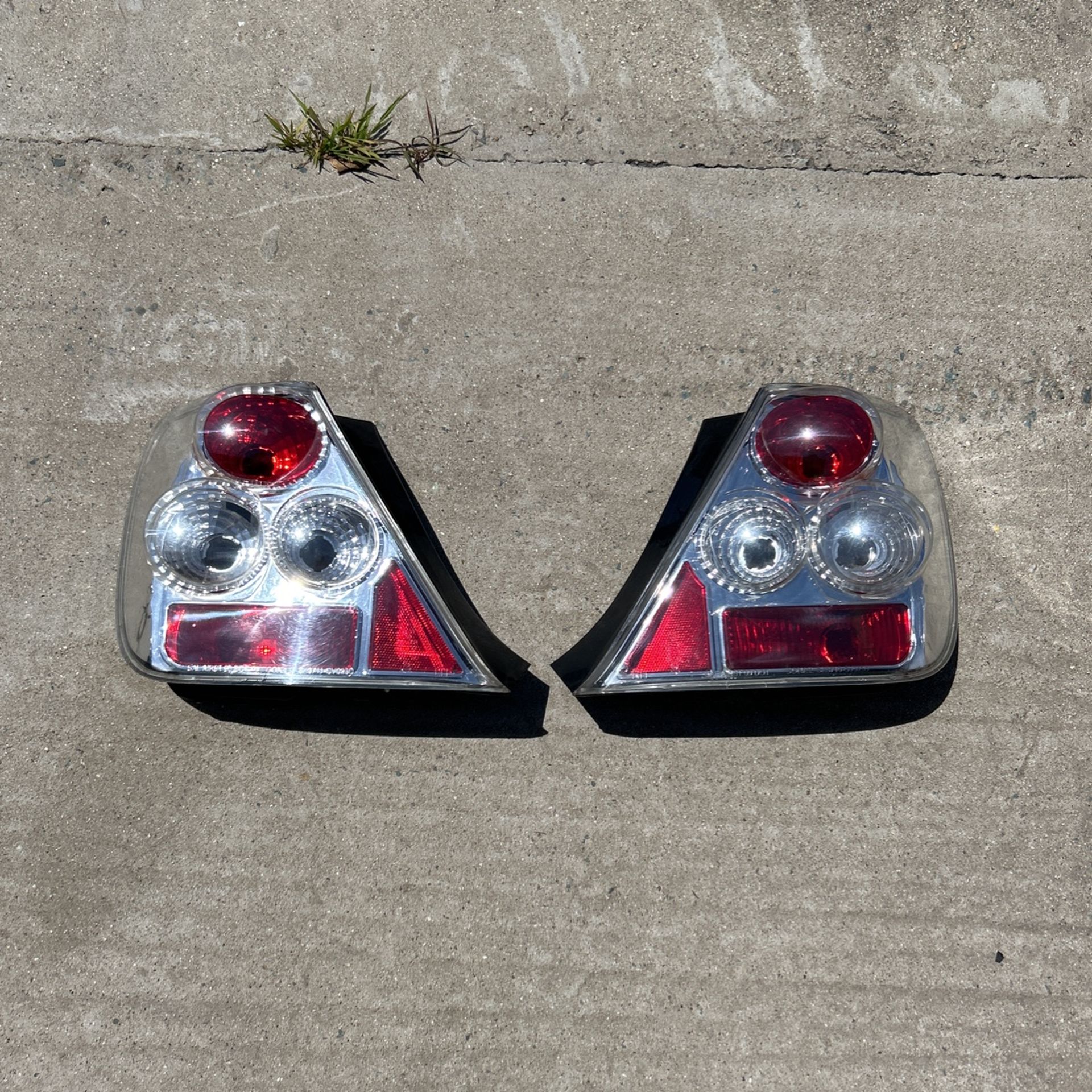 02-05 Honda Civic Si EP3 Tail Lights *Euro Style*